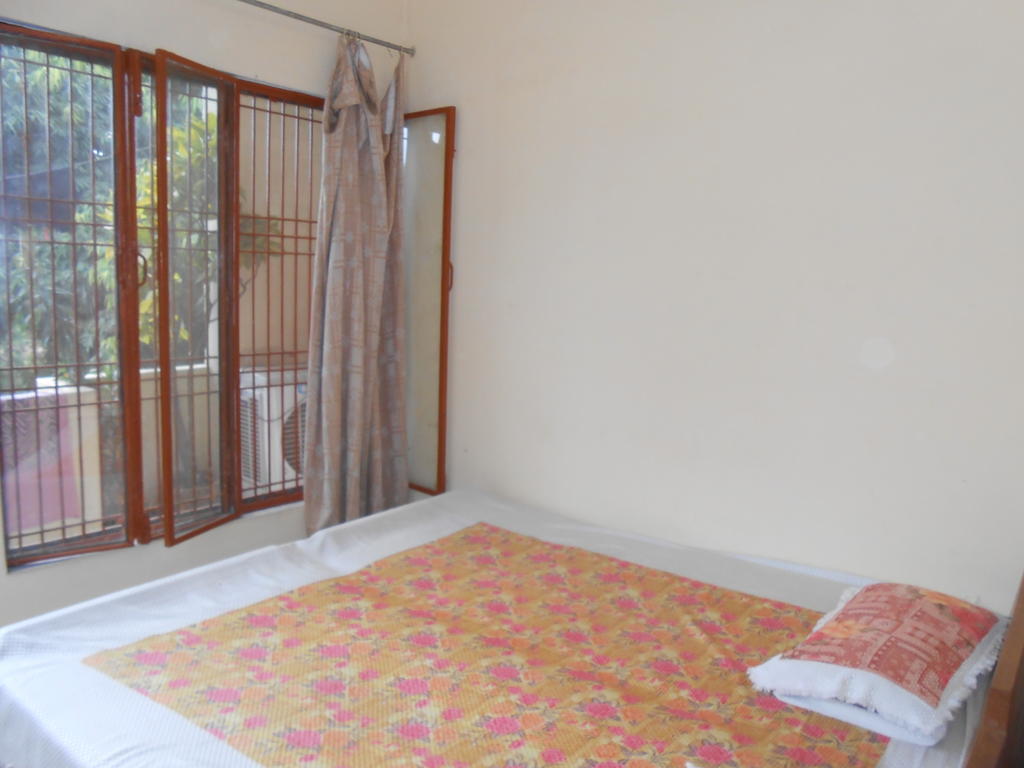 Maruti Guest House - Varanasi — Photos 3